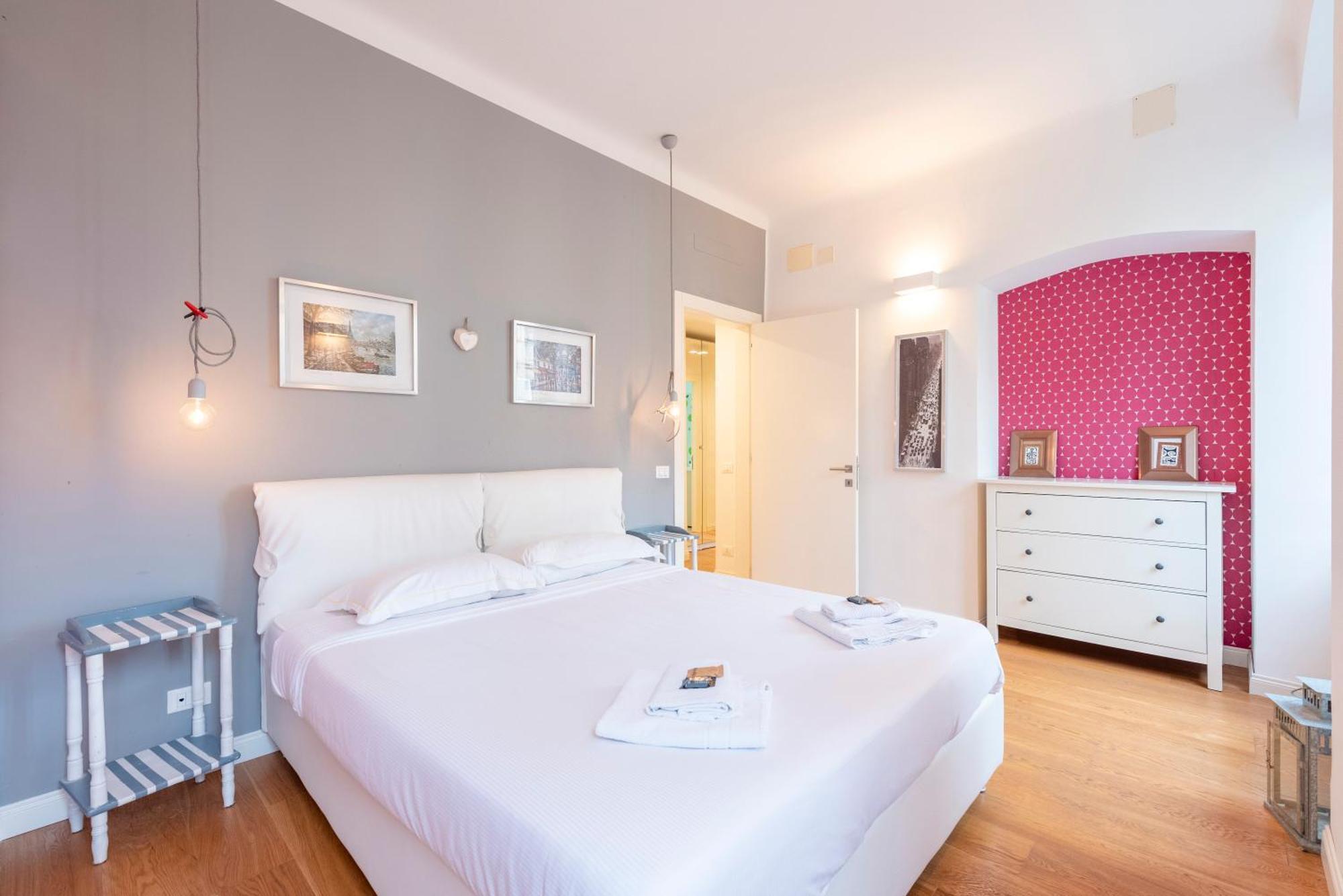Joivy Family Friendly Apt For 6, Near Royal Palace Museum Генуя Экстерьер фото