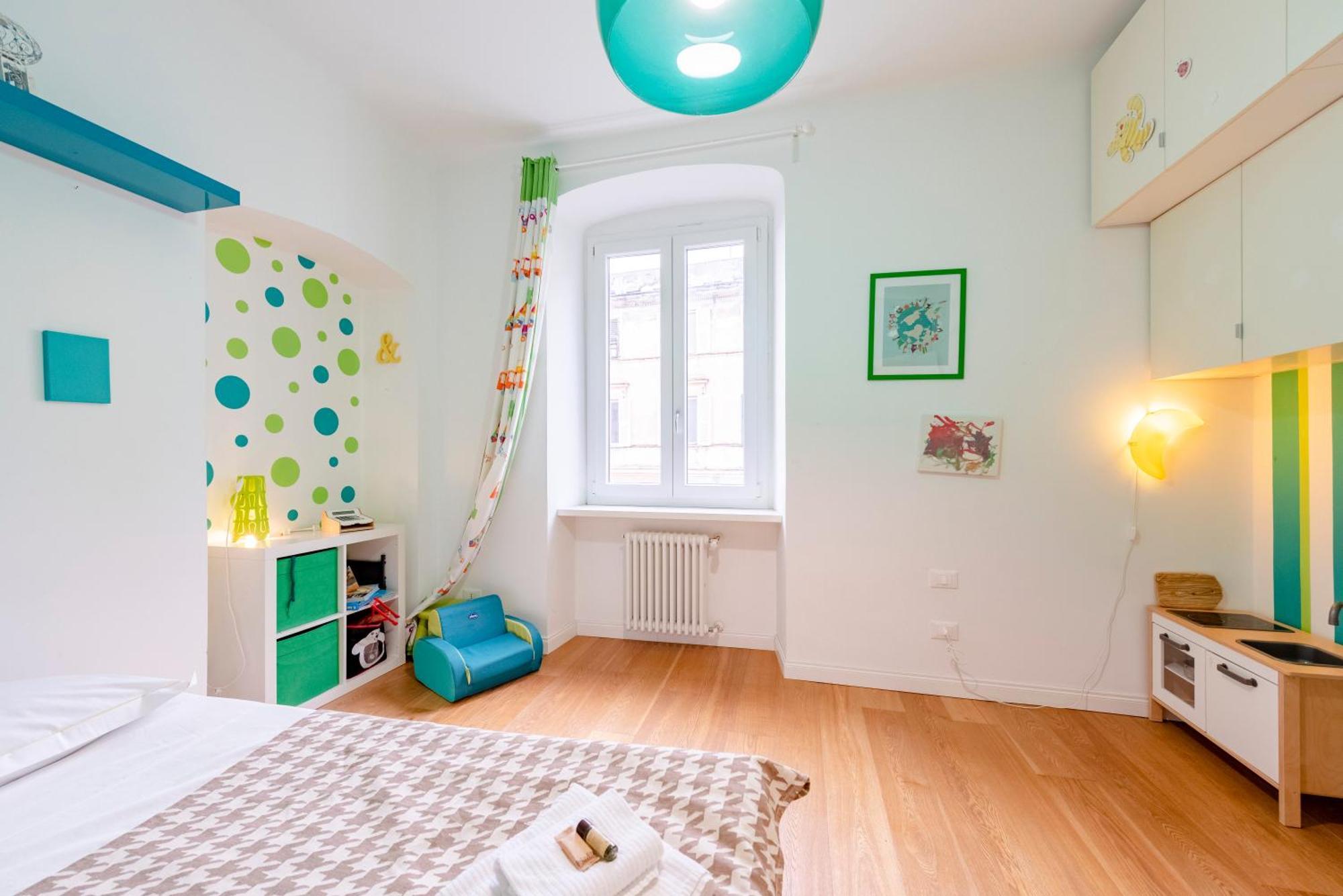 Joivy Family Friendly Apt For 6, Near Royal Palace Museum Генуя Экстерьер фото