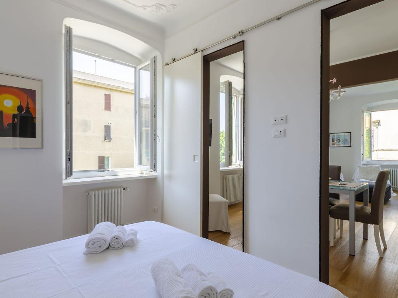 Joivy Family Friendly Apt For 6, Near Royal Palace Museum Генуя Экстерьер фото
